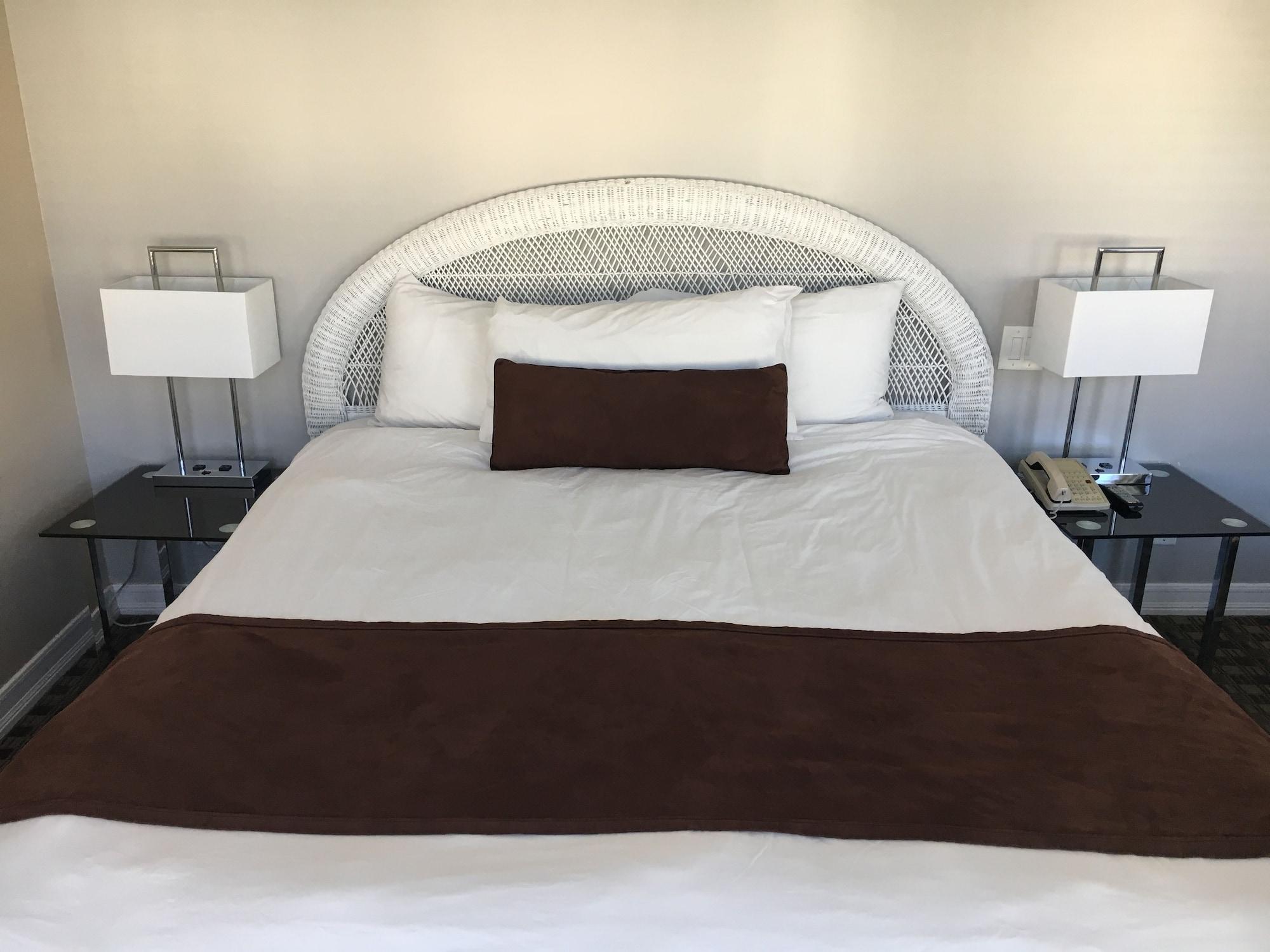 Glenmore Plaza Hotel Avalon Zewnętrze zdjęcie